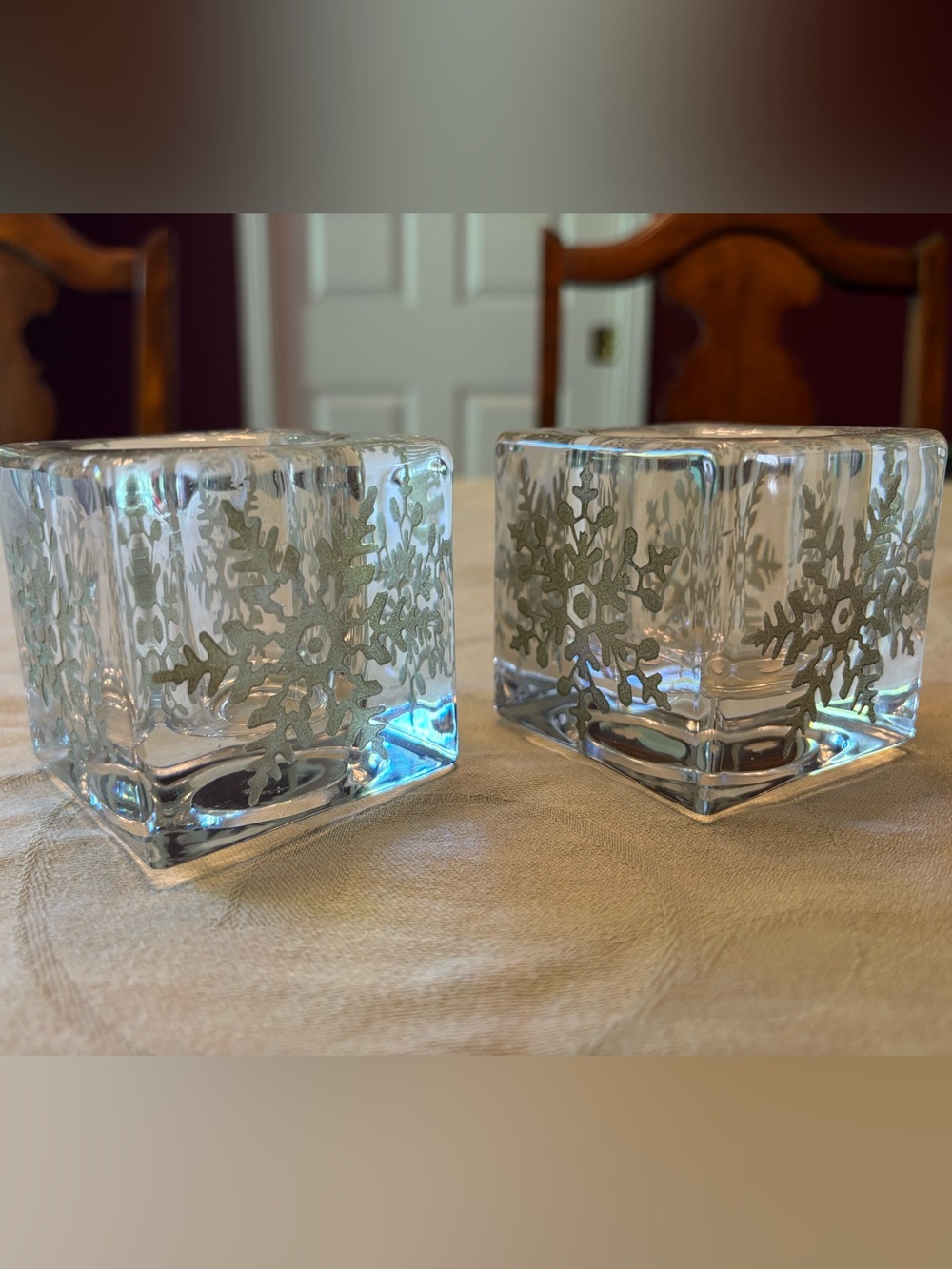 PartyLite Snowflake Votive Holders - Clear with Etched Snowflake
